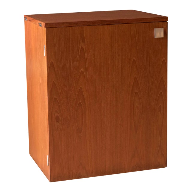 Vintage Compact Danish Teak Expandable Bar Cabinet by Dyrlund For Sale
