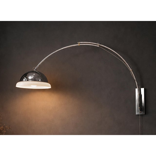 Reggiani Telescopic Wall Lamp in Steel and Opaline Acrylic by Goffredo Reggiani for Reggiani, Italy, 1960s For Sale - Image 4 of 15