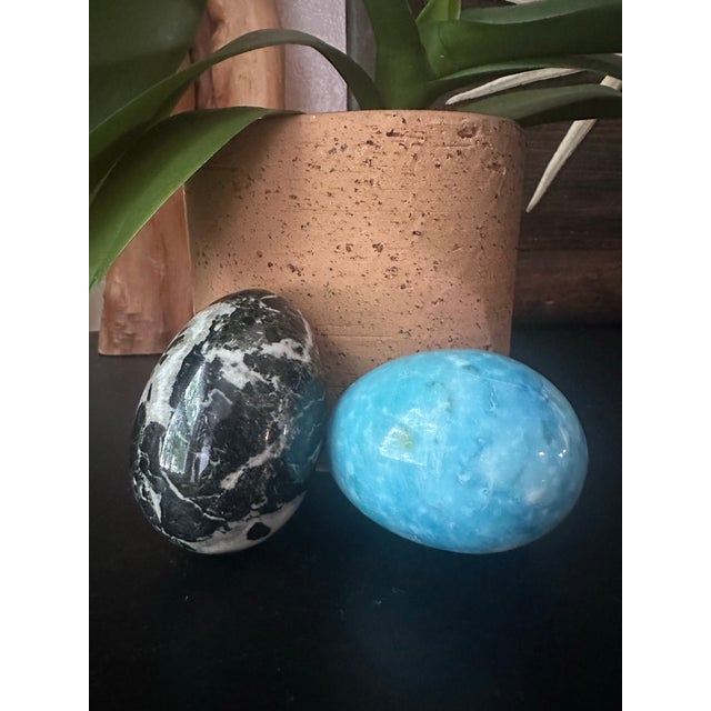 Pair of EggPair of Polished Stone Eggs – Caribbean Calcite & Zebra Jasper For Sale - Image 11 of 11