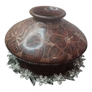 1970s Signed Gutierrez Sgraffito Terracotta Squat Vase, Made in Nicaragua
