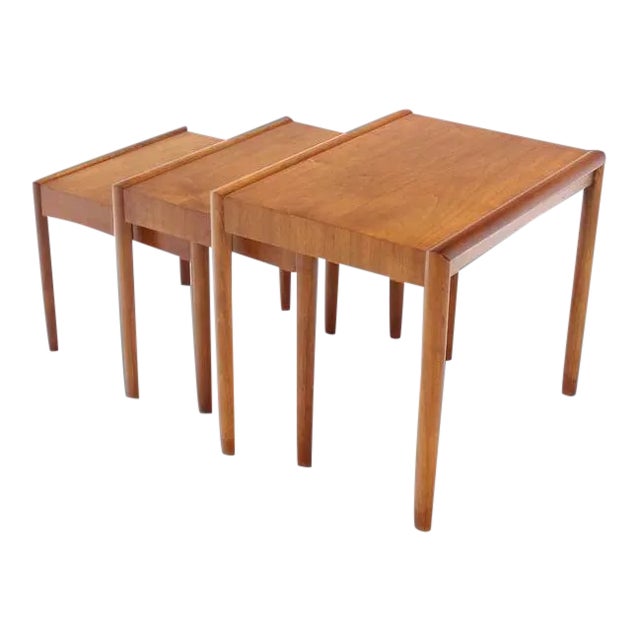 Mid Century Modern Walnut Nesting Tables - Set of 3 For Sale