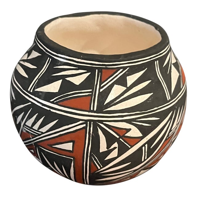 Late 20th Century Acoma Pueblo Polychrome Pottery Seed Jar by C. Estevan - New Mexico - 5"x5" For Sale