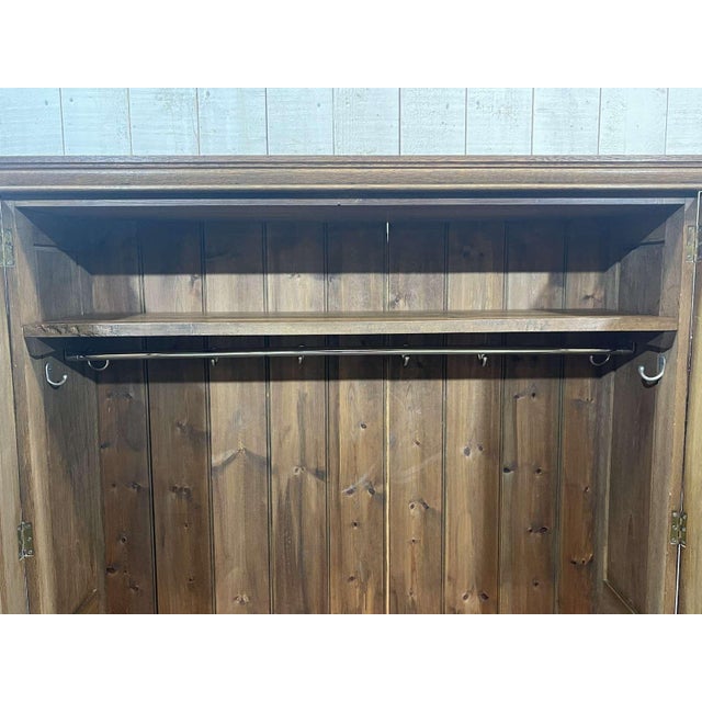 Early 20th Century English Oak Wardrobe For Sale - Image 4 of 18