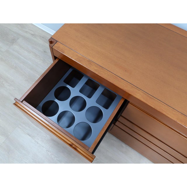 Italian Walnut 4D Series Cabinet Bar by Angelo Mangiarotti for Molteni, 1970s For Sale - Image 13 of 16