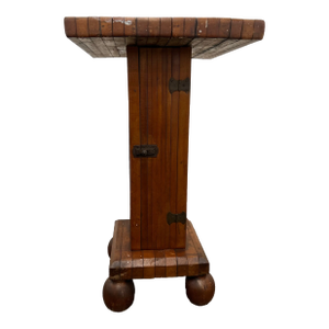 Odd Fellows Lodge Podium/Stand