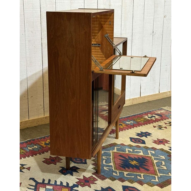 English Teak Bar, 1970s For Sale - Image 12 of 18