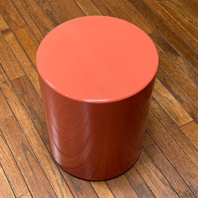 1980s Metro Cylindrical Side Table / Pedestal Desert Red For Sale In Chicago - Image 6 of 9