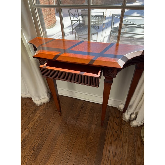 High quality construction. Hidden drawer. Very good condition. A few small surface dings on top (as pictured). Dimensions:...