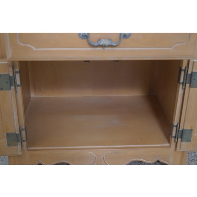 1990s 1990s Pair Ethan Allen Country French Nightstands For Sale - Image 5 of 18