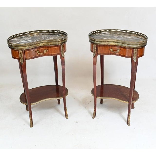 French Bedside Tables Kidney Bean, 1930, Set of 2 For Sale - Image 3 of 3