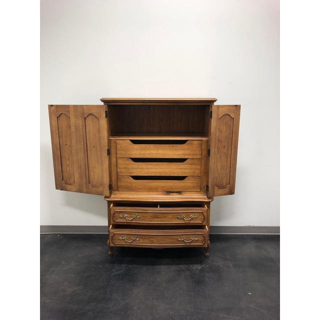Thomasville Camile Oak French Country Style Gentleman S Chest