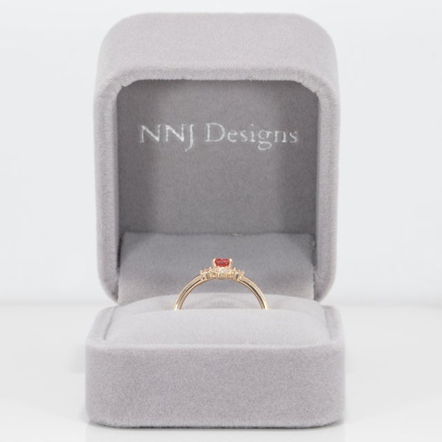 Aaa Padparadscha Sapphire Ring With Earth-Mined Diamond Accents: Solid 14k Gold, Size 6.75 For Sale - Image 4 of 9