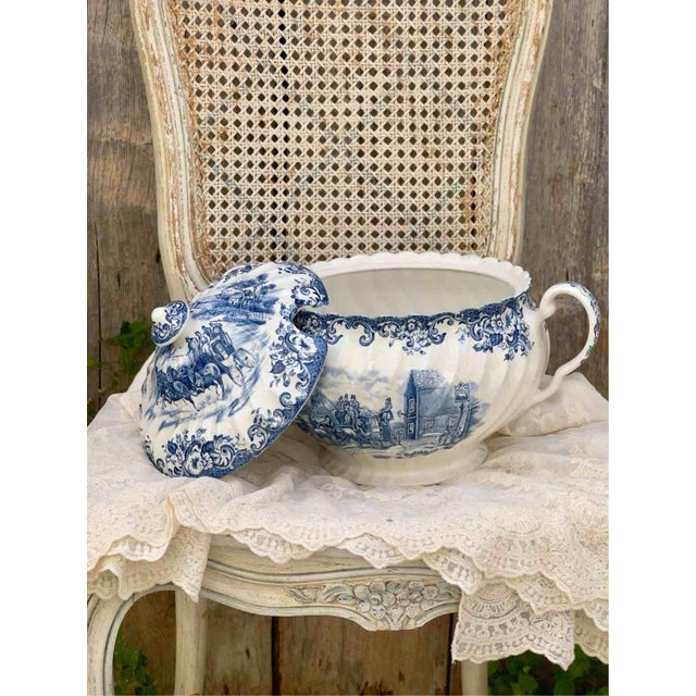 Large English Ironstone Coaching Scenes Collection Tureen from Johnson Bros, 1960s For Sale - Image 6 of 12