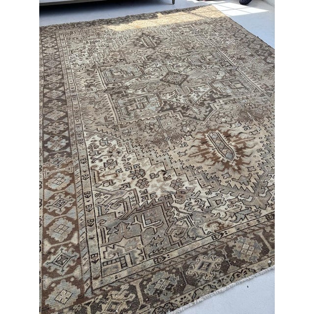 Textile Vintage Heriz Abrash and Earthy Cool Palette Taupe Rug 9.4 x 12.5 For Sale - Image 7 of 14