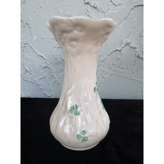 Traditional Vintage Belleek Ireland Shamrock Porcelain Bud Vase With Textured Flared Rim For Sale - Image 3 of 9