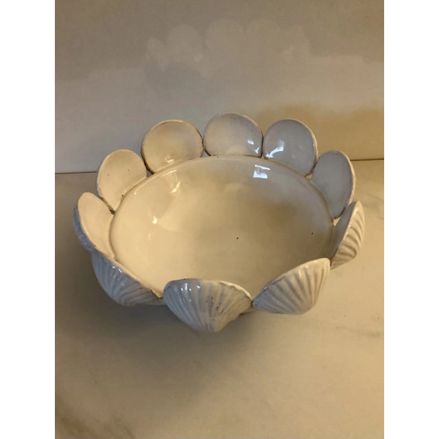 Mid-Century Modern Italian Majolica Blanc De Chine Clam Sea Shell Bowl For Sale - Image 3 of 7