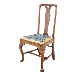 English Oak Provincial Queen Anne Chair, 19th Century or Earlier