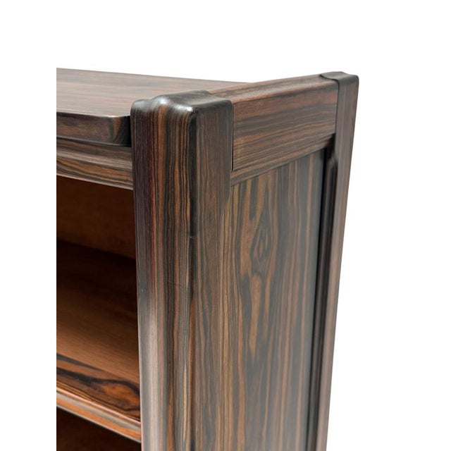 1920s Art Deco Open Bookcase in Macassar Ebony with Oak Shelves, 1920s For Sale - Image 5 of 14