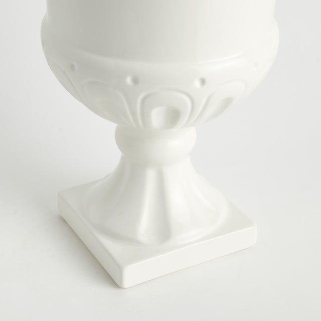 Interior designers are always on the hunt for that tried & true accent to enhance their wellappointed space. A real...