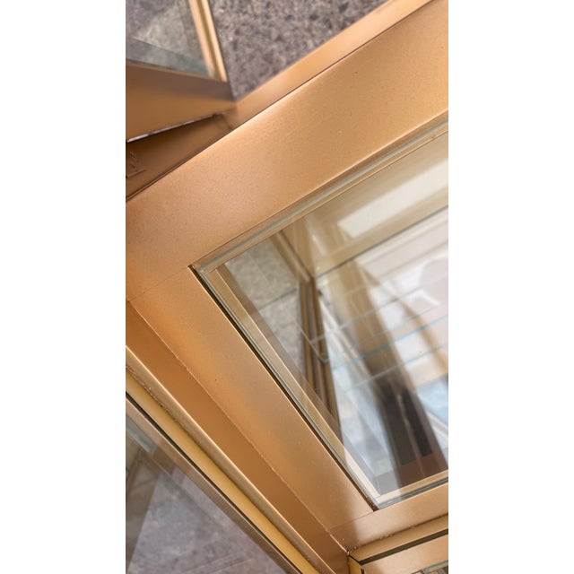 Pair of Vintage Mastercraft Brass & Glass Illuminated Display Cabinets For Sale - Image 15 of 17