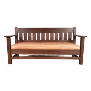 Stickley Brothers Style Antique Mission Oak Arts & Crafts Open Arm Settle Sofa, Circa 1910 For Sale