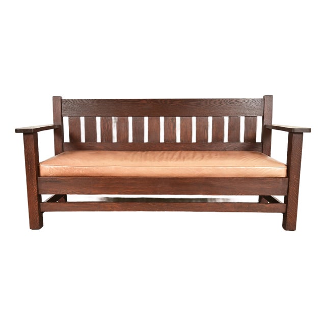 Stickley Brothers Style Antique Mission Oak Arts & Crafts Open Arm Settle Sofa, Circa 1910 For Sale
