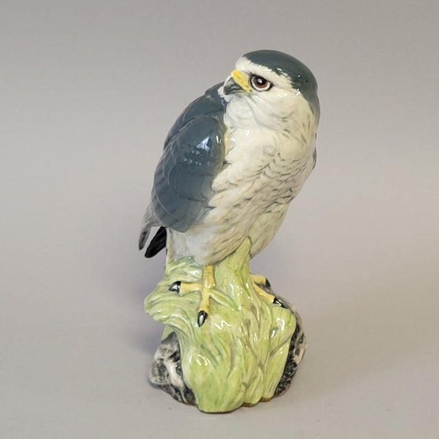 1970s Vintage Scottish Beneagles Merlin Figural Porcelain Scotch Whisky Decanter, C. 1970s For Sale - Image 5 of 8