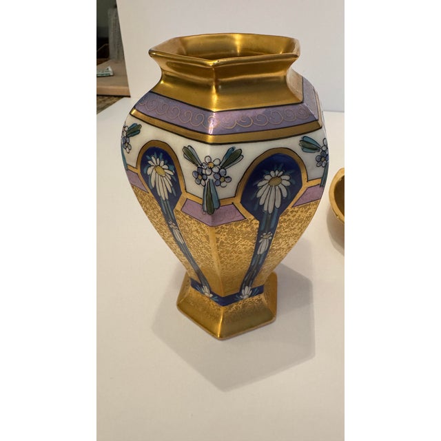 DescriptionA stunning three-piece curated collection of luxury American porcelain from the renowned Pickard China studios....
