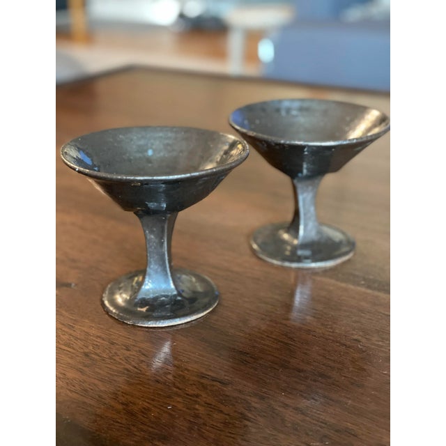 Late 20th Century Americana Stoneware Coupes- A Set of 2 For Sale - Image 4 of 4