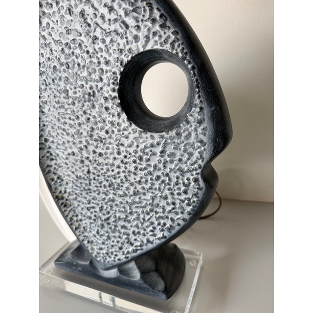 Charcoal 1980s Vintage Italian Ceramic Fish Table Lamp With Lucite Base For Sale - Image 8 of 12