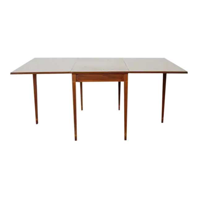 19th Century Federal Style Mahogany Drop Leaf Dining Table For Sale