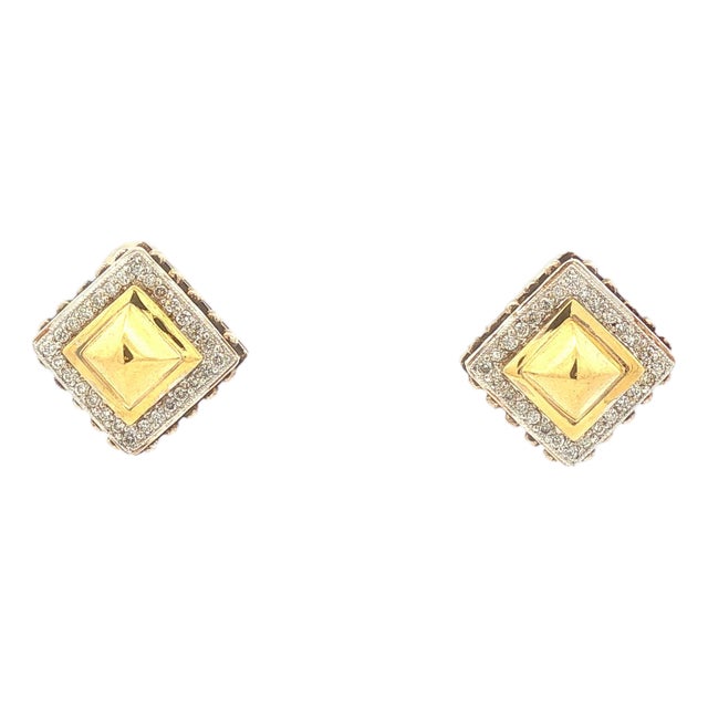 Late 20th Century Pair of Sterling Silver and 18k Gold Stud Diamond Earrings by Fred Samuel Benham BJC For Sale