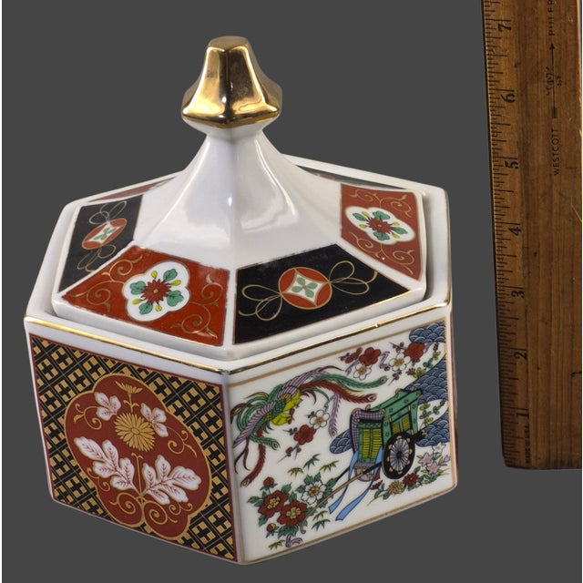 Vintage Hexagonal Japanese Imari-Style Covered Trinket, Candy Dish For Sale - Image 9 of 9