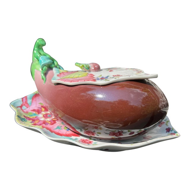 Mottahedeh Eggplant Tureen – Complete 3-Piece Set, Rockefeller Collection Original Packaging For Sale