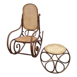 19th Century Michael Thonet Bentwood Rocking Chair Set For Sale