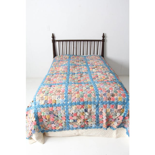 Vintage Yo-Yo Quilt For Sale - Image 4 of 13