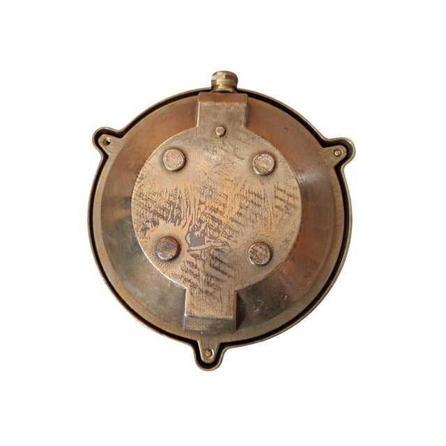 Metal Vintage Industrial Style Nautical Bulkhead Lamp in Brass, 1970 For Sale - Image 7 of 9