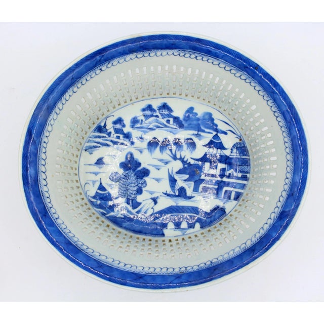 Early 19th Century Circa 1830-60 Blue Canton Chestnut Basket For Sale - Image 5 of 7