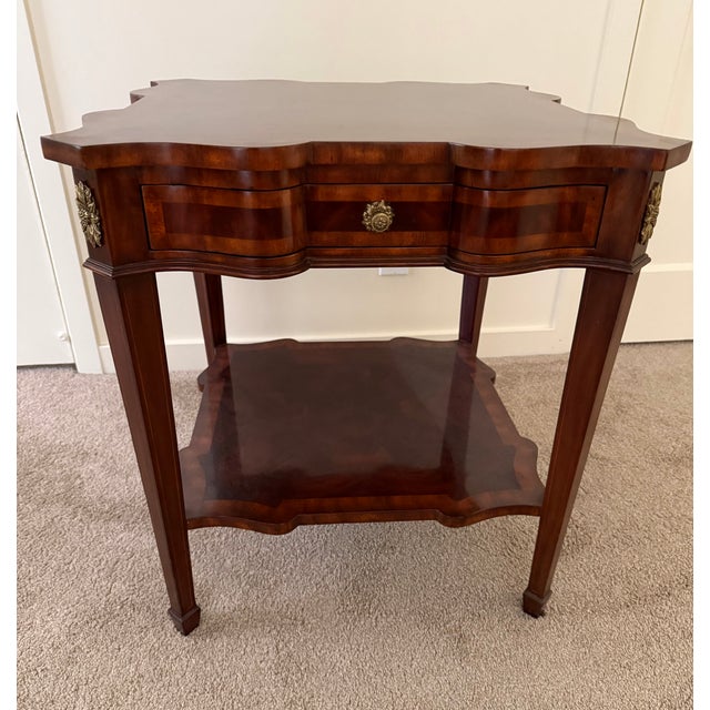 Maitland - Smith 1990s Maitland-Smith Regency Style Mahogany Tiered Accent Table With Leather Pull-Out Slides For Sale - Image 4 of 7