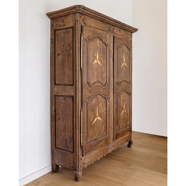 Early 19th Century French Louis Xv Style Armoire or Wardrobe with Star Shaped Inlays For Sale - Image 13 of 14