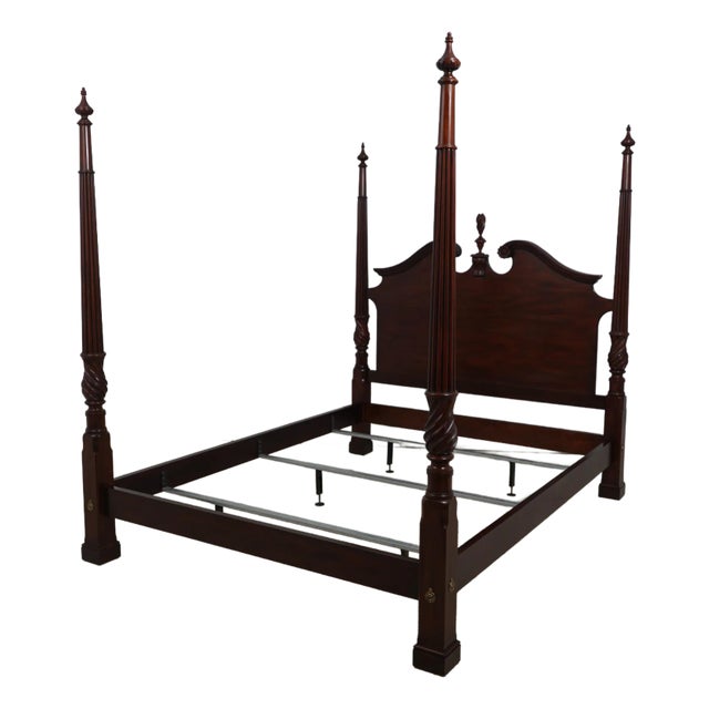 Henkel Harris Mahogany Model 172 Queen Size Poster Bed For Sale