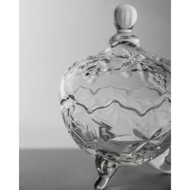 Vintage Clear Glass Footed and Lidded Bonboniere, 1980s For Sale - Image 5 of 11