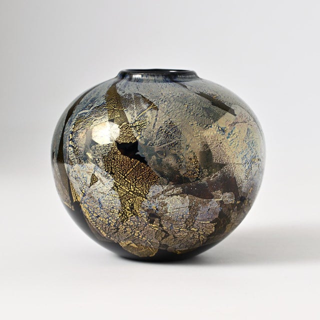 Azurene Series Vase in Black Glass from Isle of Wight, 1980s For Sale - Image 9 of 9