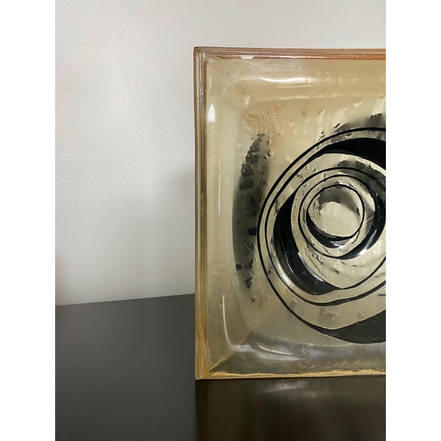 1980s Op Art Lucite Sculpture - Leo Amino Style Triangular Acrylic Form For Sale In Philadelphia - Image 6 of 7