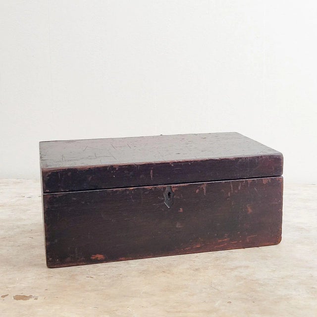 Rustic Box, u.s.a., Circa 1870 For Sale - Image 9 of 9