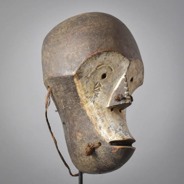 Wood Early 20th Century Ngbandi Mask on Custom Stand For Sale - Image 7 of 9