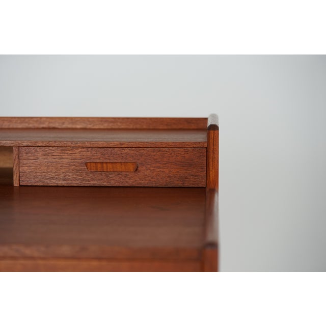 Danish Model 64 Desk in Teak by Arne Wahl Iversen for Vinde Möbelfabrik, 1960 For Sale - Image 9 of 18