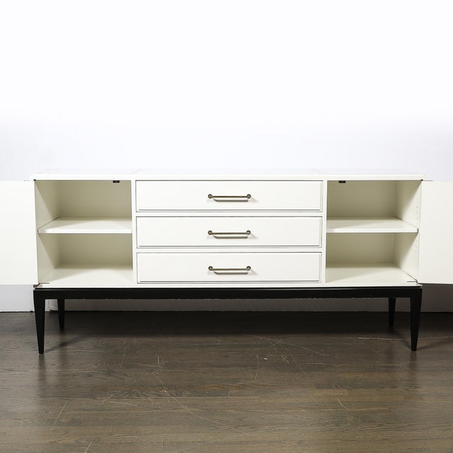 Mid-Century Cream Lacquer W/ Black Lacquer Supports Sideboard by Tommi Parzinger For Sale In New York - Image 6 of 18