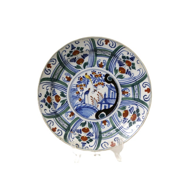 Chinoiserie Mid-18th C. English Delft Chinoiserie Polychrome Charger/Plate - Circa 1740 - Bristol For Sale - Image 3 of 6