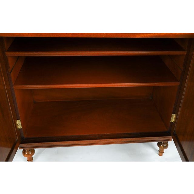Vintage Sideboard in Flame Mahogany by William Tillman, 1980s For Sale - Image 15 of 18